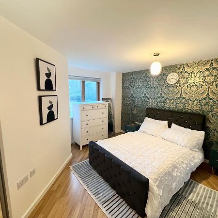 2 Bedroom Apartment Near Olympic Park With Free Parking London Eksteriør bilde