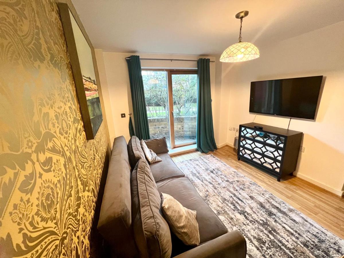 2 Bedroom Apartment Near Olympic Park With Free Parking London Eksteriør bilde